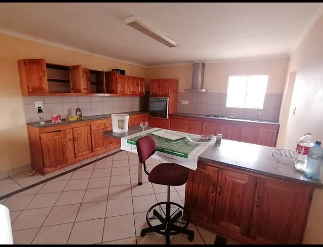 8,500HA FARM FOR SALE IN TWEEFONTEIN AH
